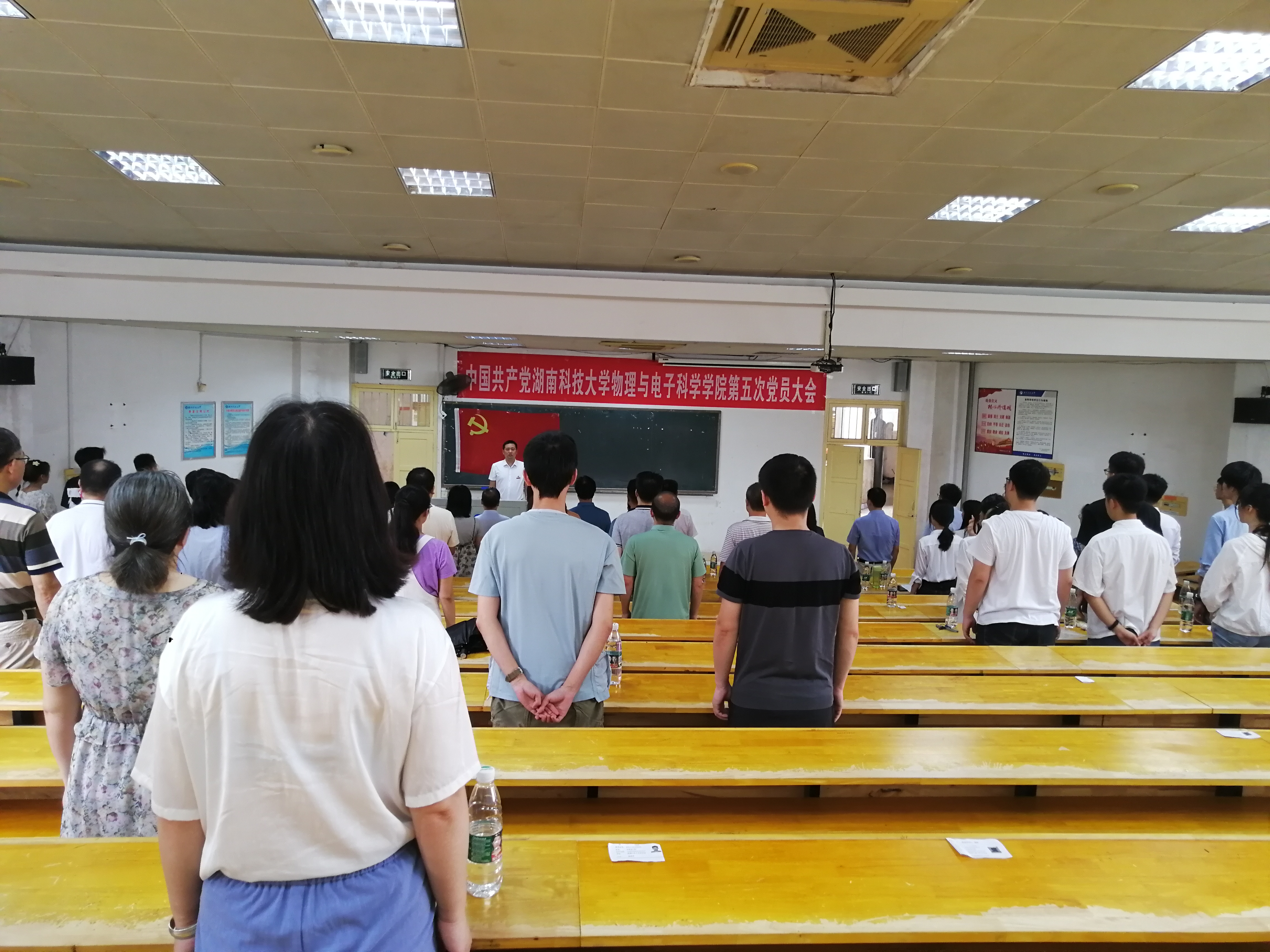 ef0129b746274470a81cc4a080540069.jpg tapplay