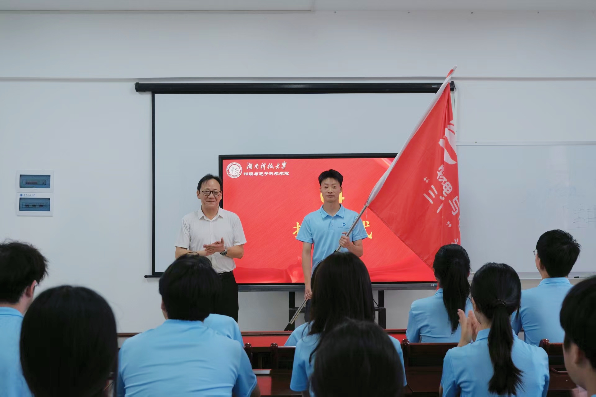 91dc680f971c42528404d487cb48eeec.jpg tapplay