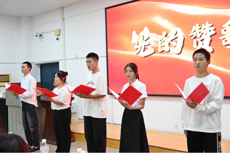 74b7e29a34f84746bd3b26f90910542d.png tapplay