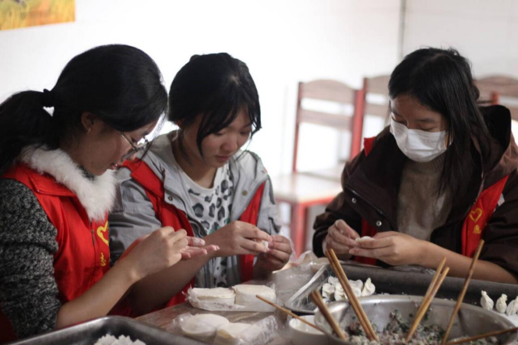 81fe2be3b48244d3869d35d2496b322d.png tapplay