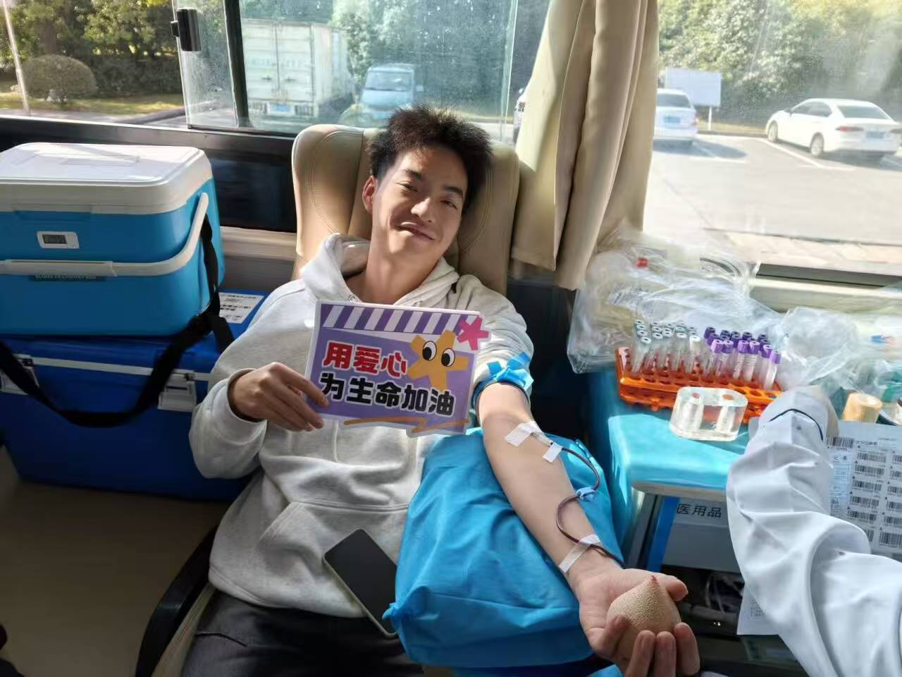 a85e579a68b145dc93498e40d5b1342a.jpg tapplay